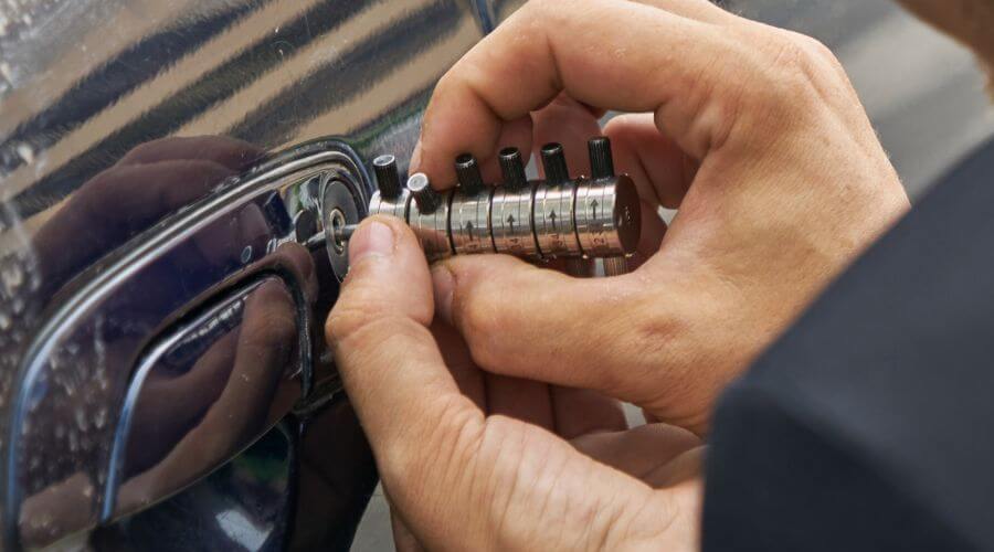 Professional residential roofers in Summerland, CA